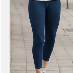 Zyia. Navy 20 in light n tight